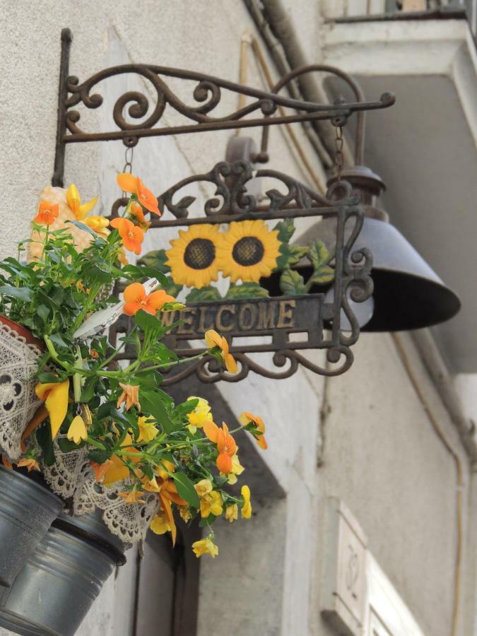 B&B Il Giullare Сульмона Екстер'єр фото